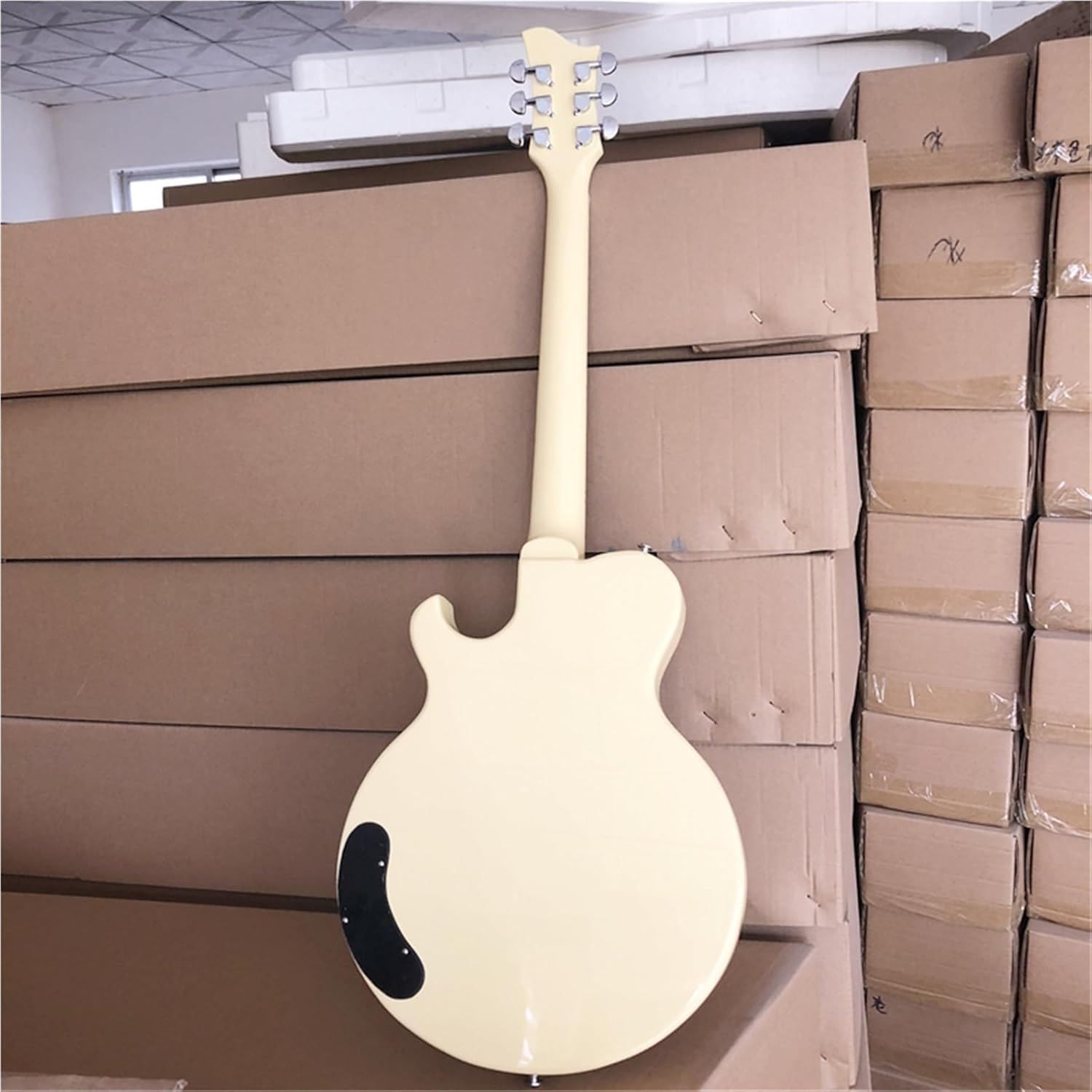 Beginner Electric Guitar Kits Solid Wood Electric Guitar With Metal Decoration