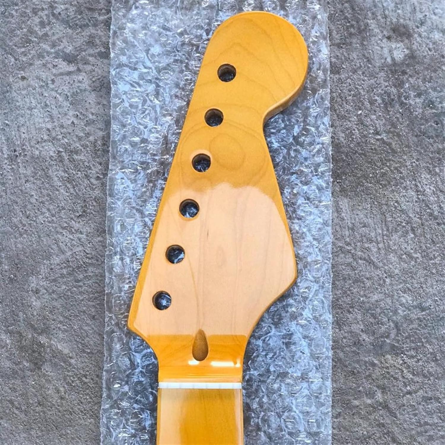 22 Electric Guitar Neck Handle Maple Fingerboard with Back Centerline for ST Guitar Neck Electric Guitar Neck