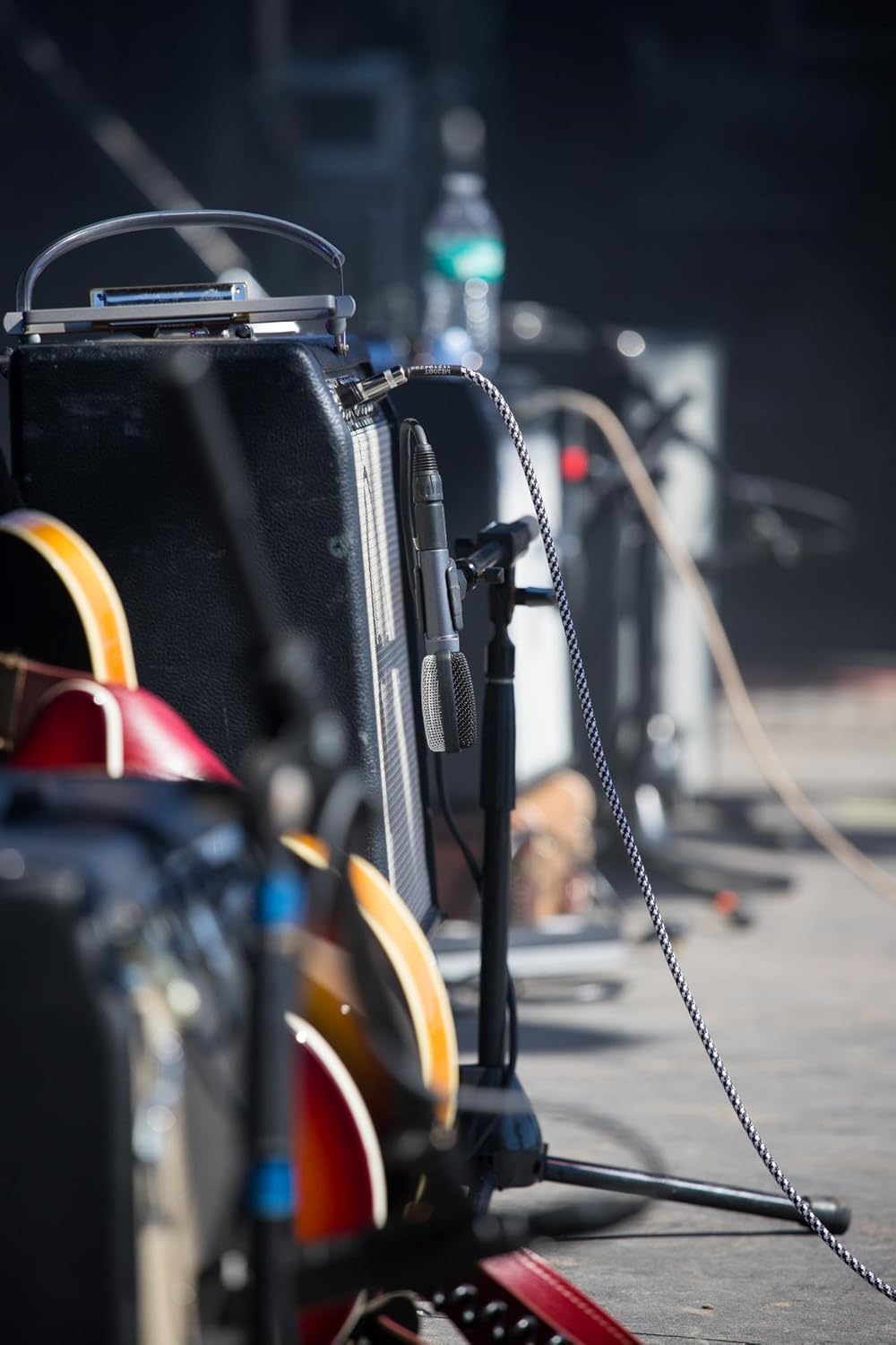 Sennheiser Professional e 609 Silver Super-Cardioid Instrument Microphone,Wired, Wireless