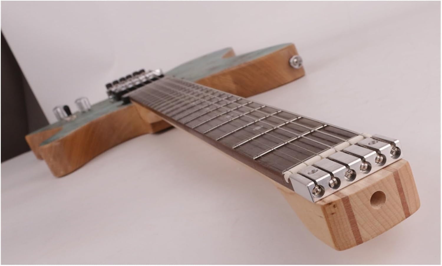 VENEKA Headless Electric Guitar Maple/Mahogany Neck Rosewood Fingerboard Headless Travel Portable Electric Guitar (Color : 01)