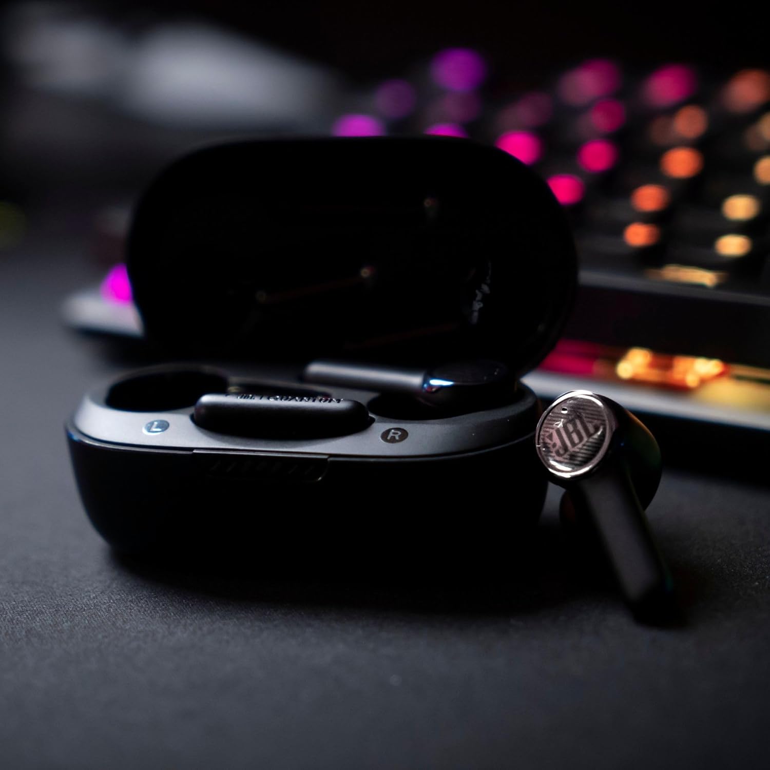 JBL Quantum TWS - True Wireless Noise Cancelling Gaming Earbuds, Fast Pair and JBL Dual Source, 6 beamforming mics, IPX4 Water Resistant, Up to 8hrs Playtime with 16hr of Backup in The case (Black)