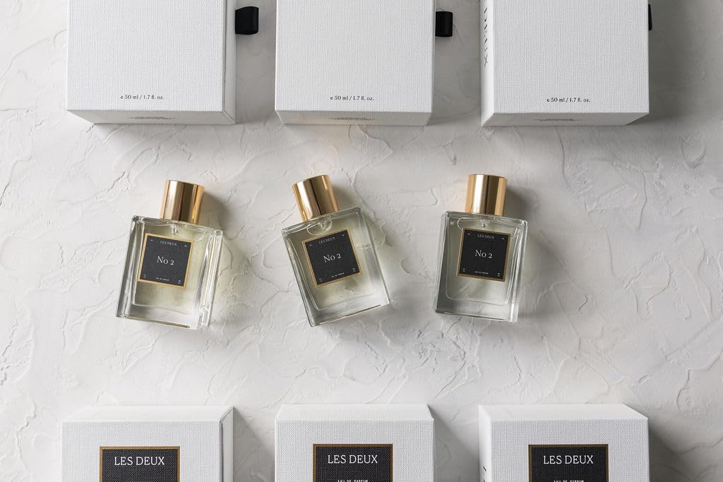 Les Deux No. 2 Peau d’Or Perfume - Unisex: Notes of Amber, Saffron, Sandalwood & Cedar (100 ML). Award winning fragrance for Men and Women, Luxury Fragrance, Long Lasting, Non-Toxic, Vegan