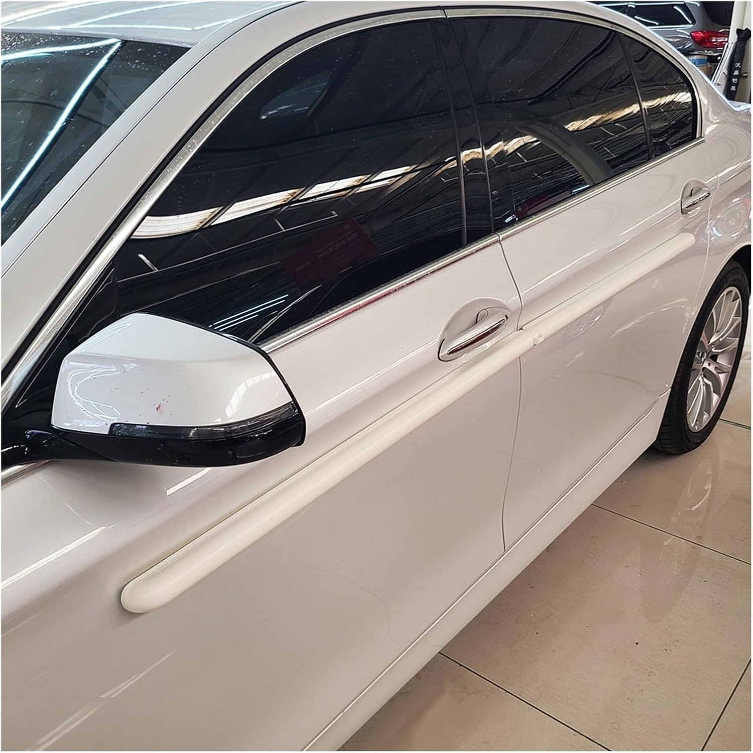 XPLKQXE Door Dent Protector Magnetic Panel Strip for Car, Foldable Door Edge Guards, Door Ding Protectors for 2 Doors, Soft Cushion Fits Aluminum Doors (Color : White, Size : 4pcs)