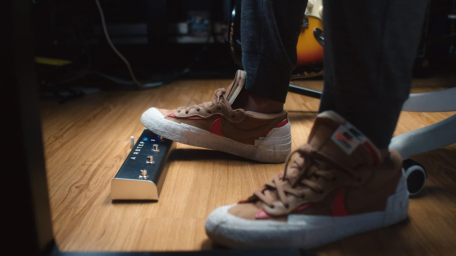 XSONIC Airstep Play Online Video & Audio Hands-free Controller for YouTube, Mp3 etc. of Playback, Loop, Speed, Pitch Control on Android, iOS, Mac and PC