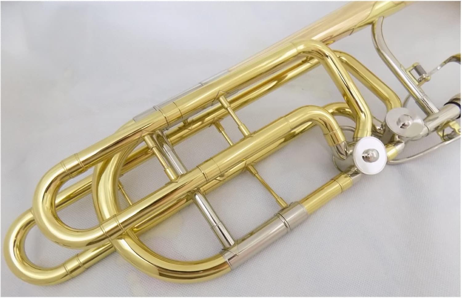 Violin Accessories Parts Bb/F/EB/D Bass Trombone Musical Instruments Gold Brass Trombones Rotor Trombones Lacquer with Mouthpiece Case