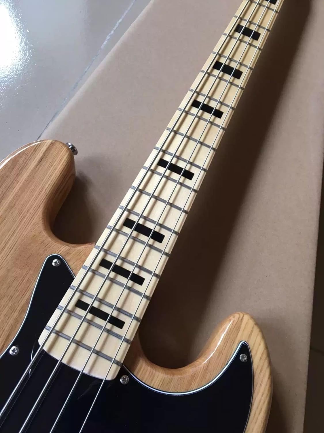 Custom 4 String Bass Guitar Ash Body Chrome Hardware Glossy Finish,Good Tembre