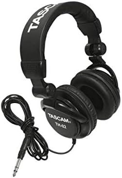 PreSonus StudioLive AR8 USB Mixer and Audio Interface with Effects and Pro DJ Headphone with Pair of EMB XLR Cable and Extra Bundle (SLAR8+TH02 (2)+M)