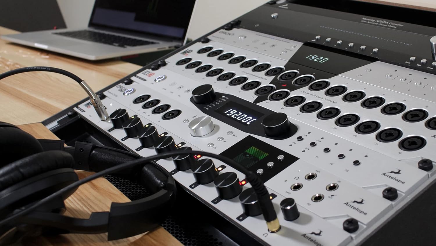 Antelope Audio OCXHD High Definition Master Clock w/ 768 kHz Sample Rate, 64-bit AFC Clocking, Dual Word Clock Inputs, BNC, AES/EBU & S/PDIF Connectivity — Atomic Clock for Studio & Post-Production