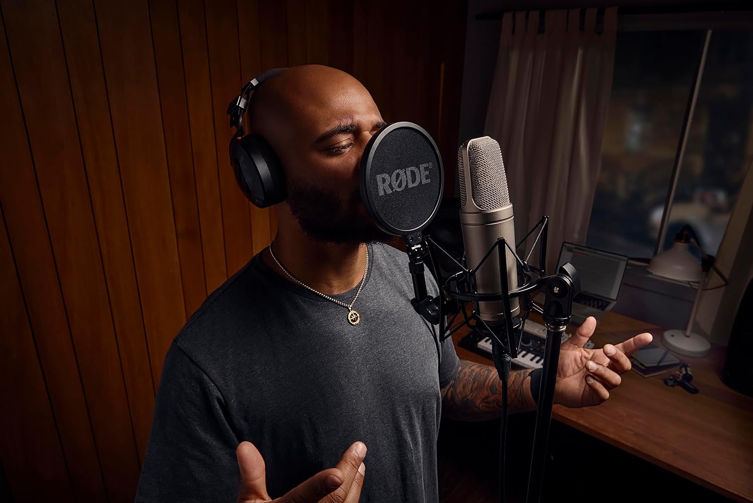 Rode NT2-A Studio Solution Microphone, Silver, Wired, Singing