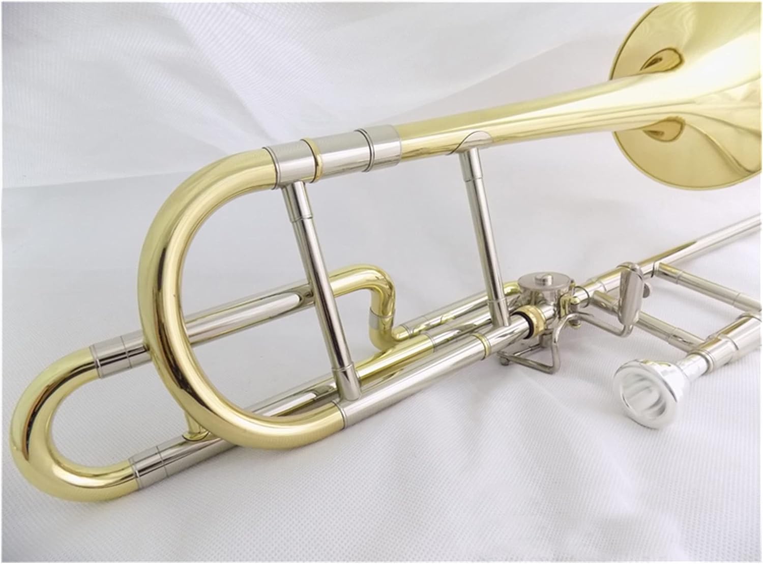 Standard Trombone EB Children Trombone with Case Mouthpiece Alto Trombones Musical Instruments Yellow Brass Trombon Lacquer Valve Trombone