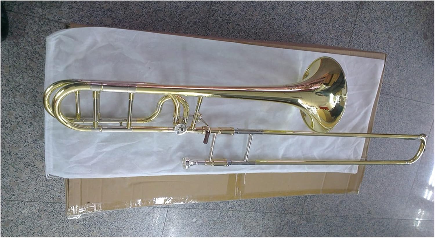 Student Trombone Professional Gold Lacquer Cupronickel Slide Sleeve Tone Bb/F Tenor Trombone Trombone Kit