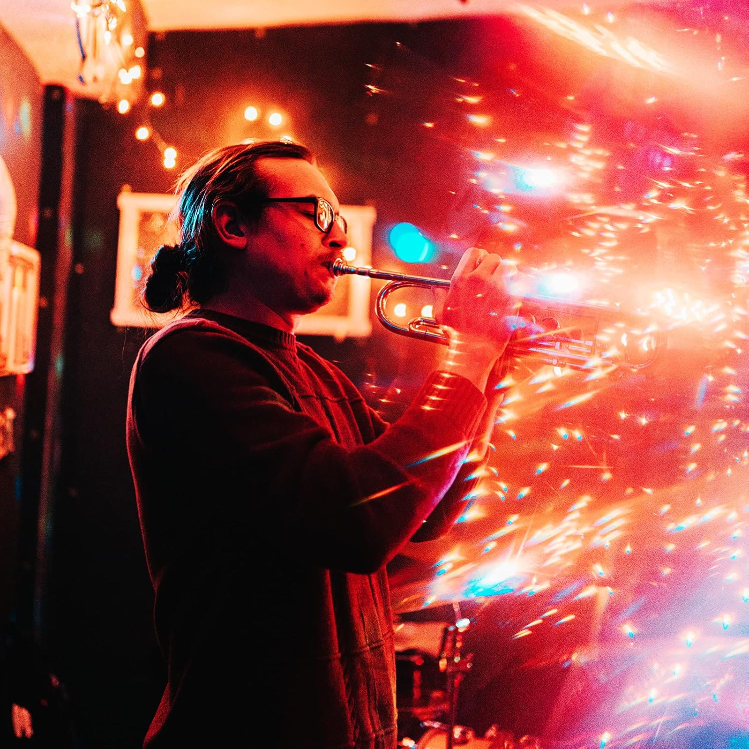 EASTROCK Bb Trumpet Standard Trumpet Set with Carrying Case,Gloves, 7C Mouthpiece and Cleaning Kit (Red)