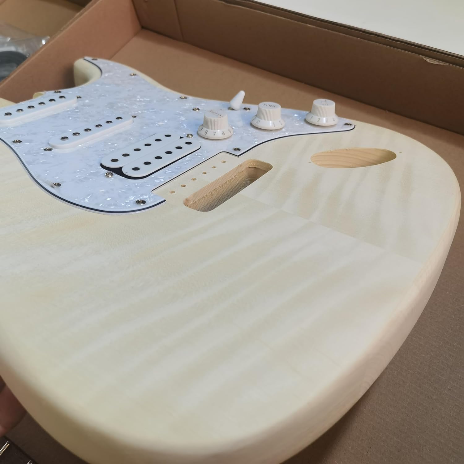 Flame maple pattern ST style semi-finished diy electric guitar kit