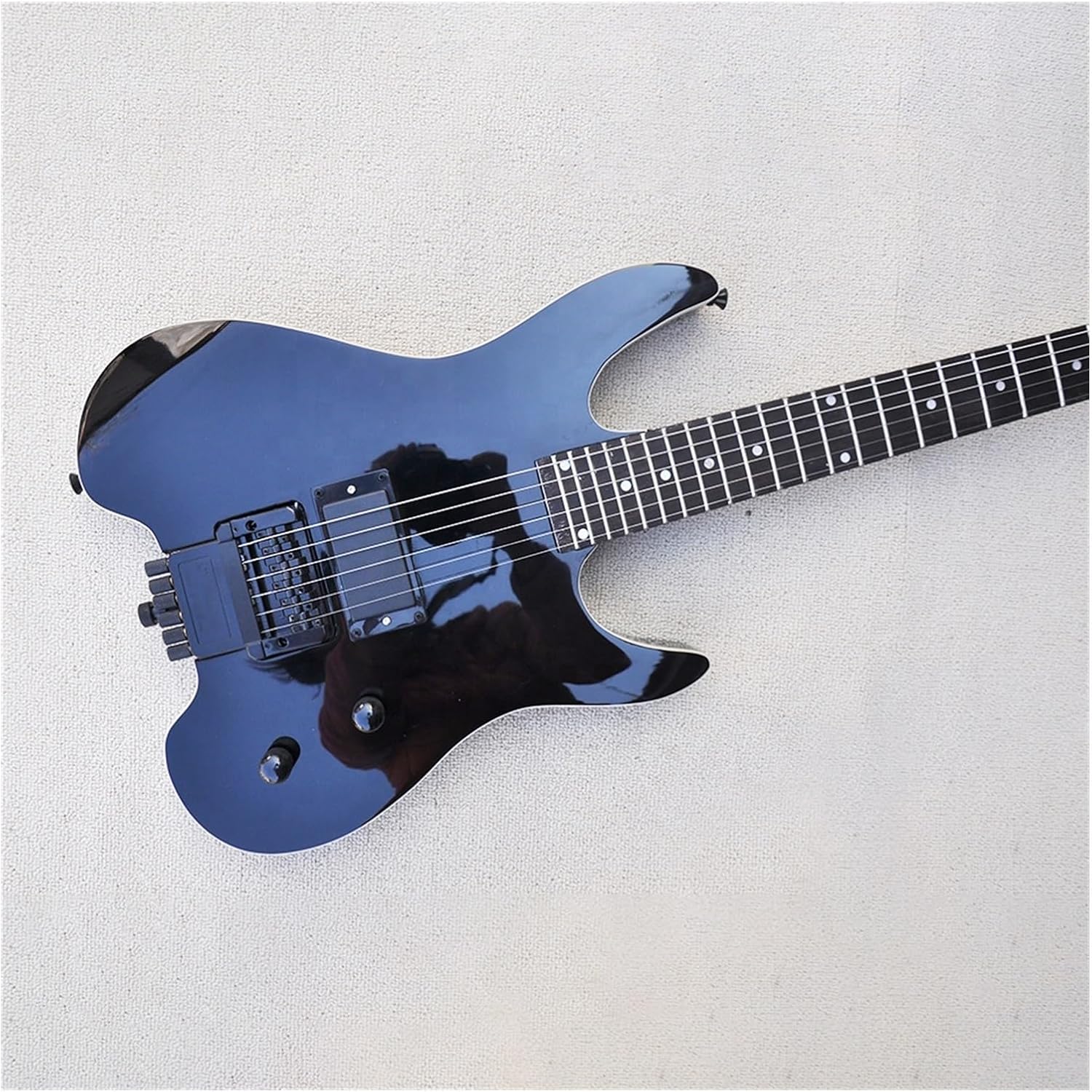 Black High Gloss Headless Electric Guitar with One Pickup Rosewood Fretboard 24 Frets Professional Headless Guitar
