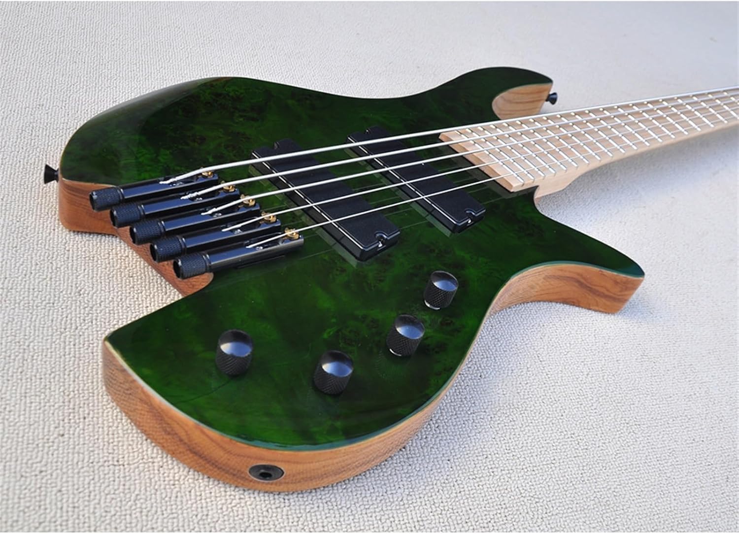 5 Strings Headless Electric Bass Guitar with Ash Body Maple Fretboard Slanted Pickups/Frets Professional Headless Guitar