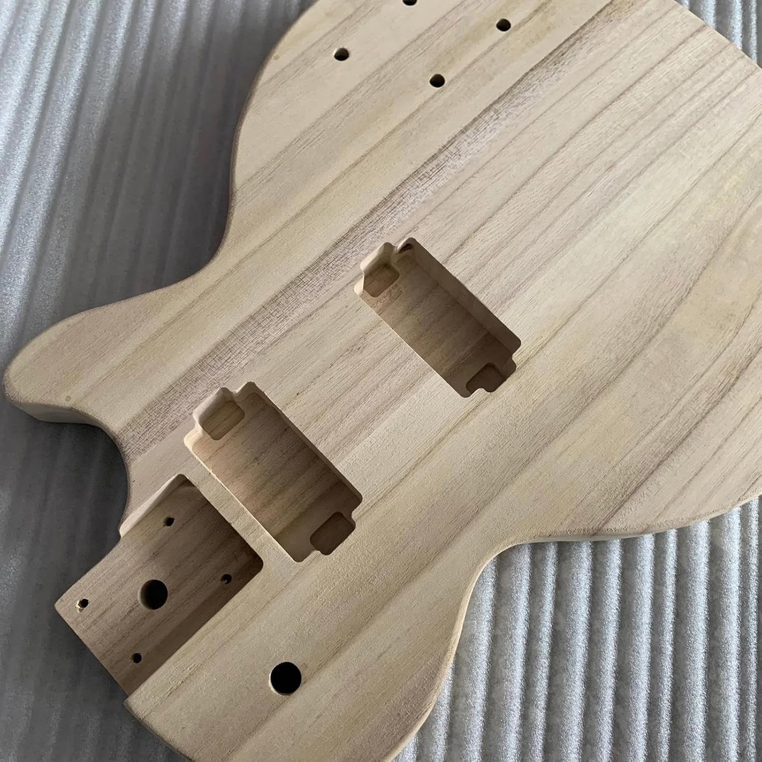 Guitar Body Guitar Replacement Parts Unfinished Electric Guitar Body Maple Wood Blank Guitar Barrel For Bass Guitars DIY Parts