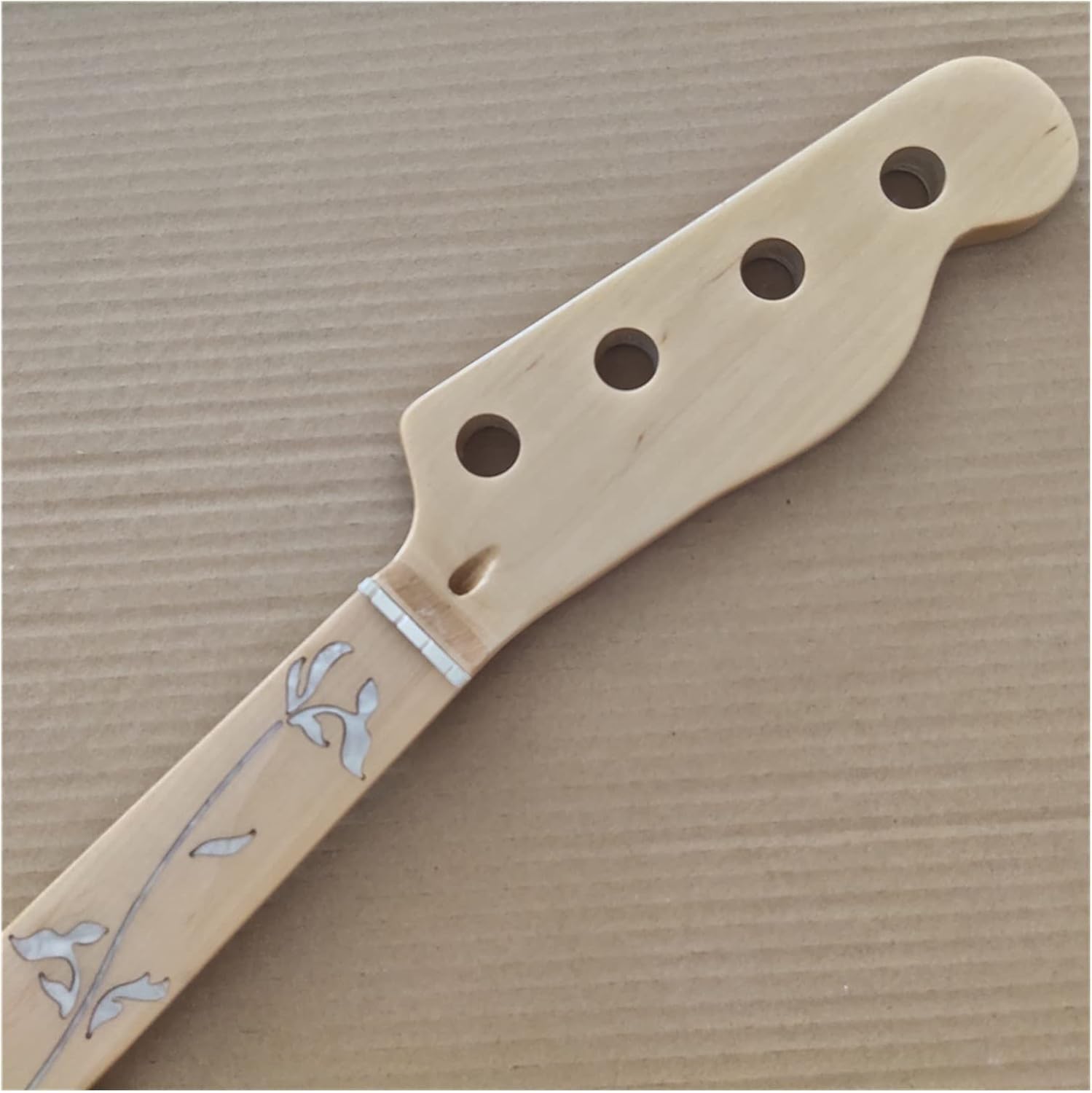 Fretless Bass Guitar Neck 20 Fret 4 String Maple Fingerboard for TL Electreic Bass Neck Electric Guitar Neck