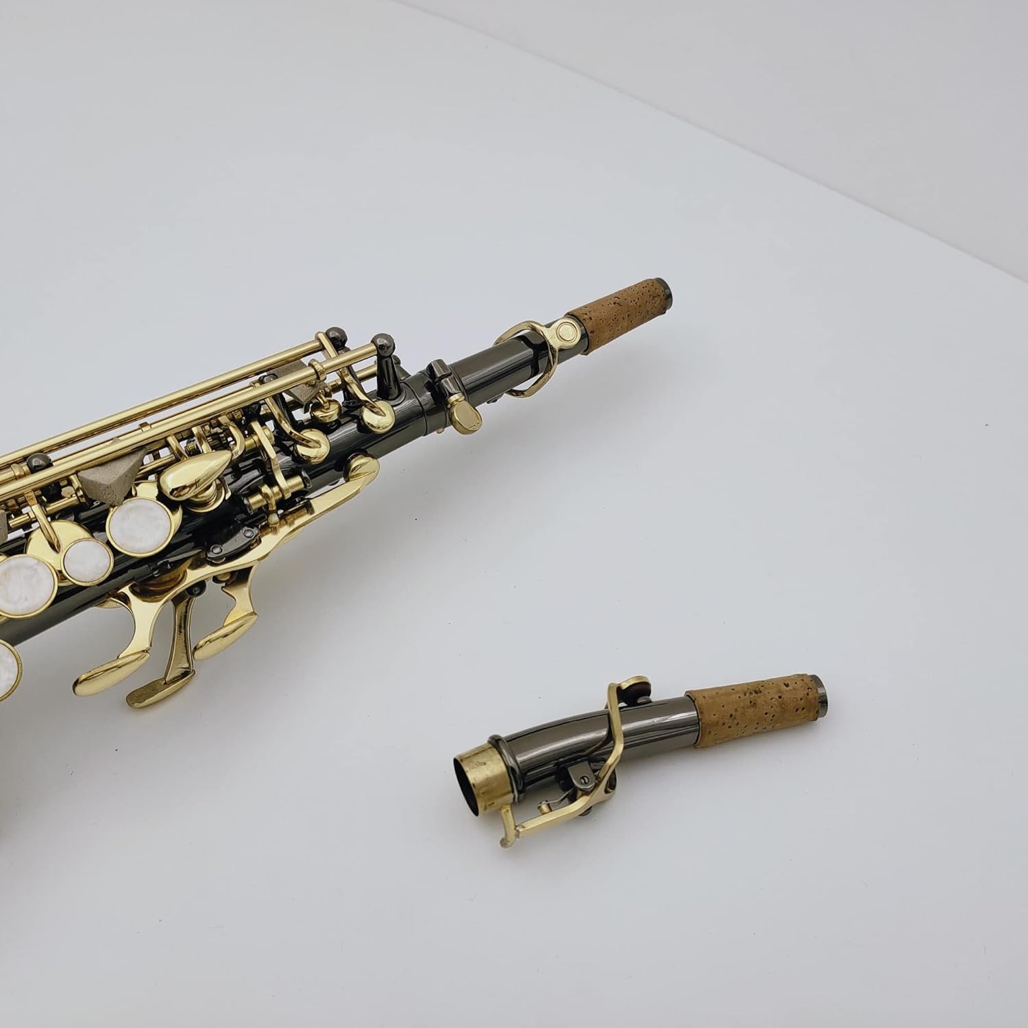 Saxophone B-Flat Nickel-Plated Shell Button Brass Professional Saxophone Woodwind Instrument