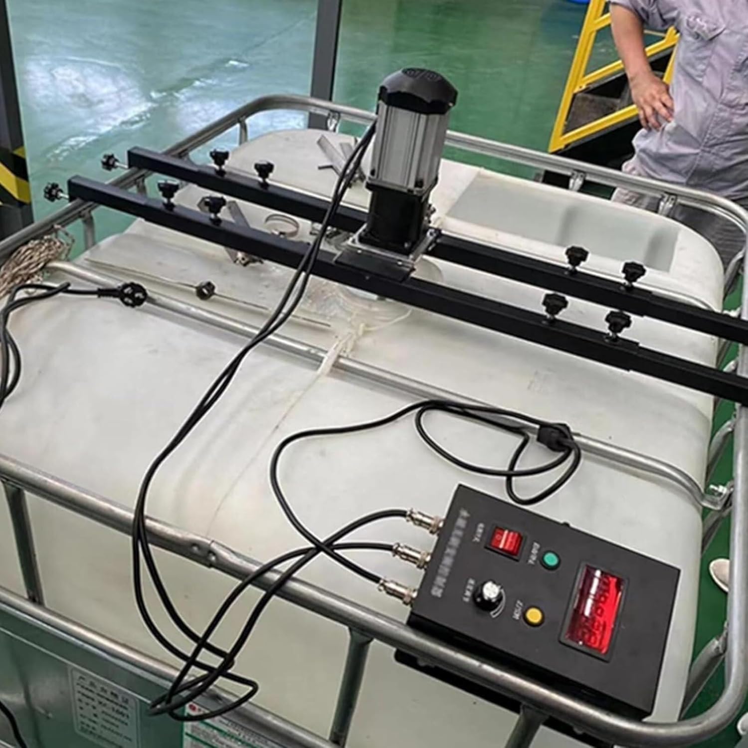 980W Electric Tank Mixer Machine, Paint Mixing Equipment Paint Stirring Machine Bracket Air Agitator with Folding Propeller