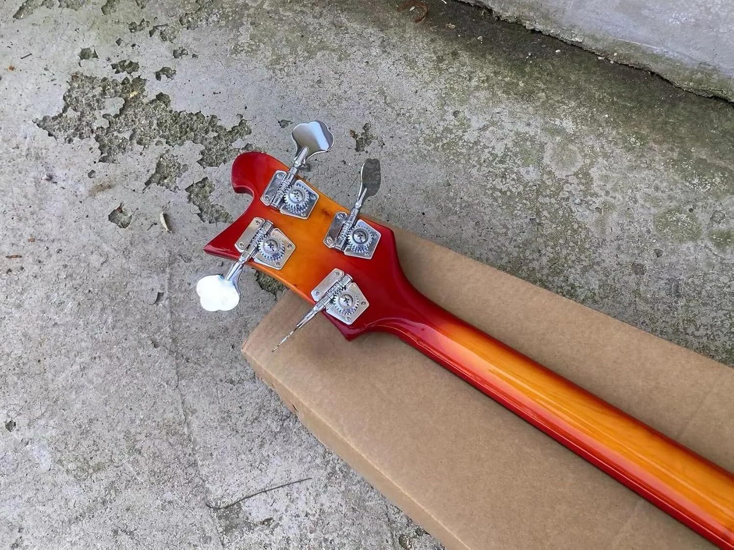 4-String Electric Bass Guitar - Classic Sunburst Gloss Finish, 22-Fret Rosewood Fretboard