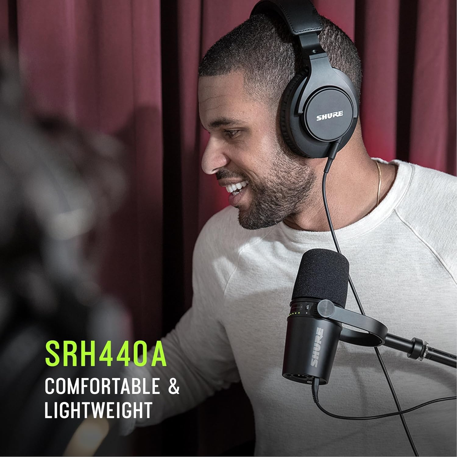 Shure SRH440A Professional Over-Ear Wired Studio Headphones – Monitoring & Recording Headphones with Enhanced Frequency Response, Adjustable & Collapsible Design, Works with All Audio Devices, Black