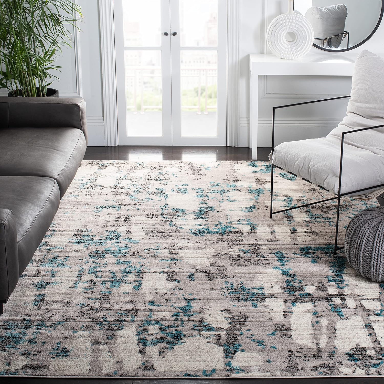 SAFAVIEH Skyler Collection Area Rug - 8' Square, Grey & Blue, Modern Abstract Design, Non-Shedding & Easy Care, Ideal for High Traffic Areas in Living Room, Bedroom (SKY193B)