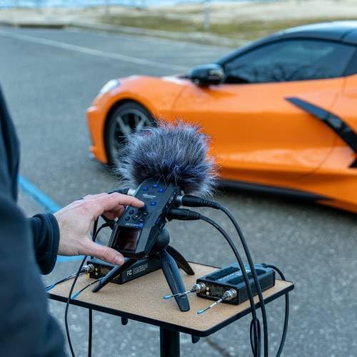 Zoom H6essential 6-Track 32-Bit Float Portable Audio Recorder with 32GB microSD Card, USB-C Cable, 10' XLR Cables and AA Batteries