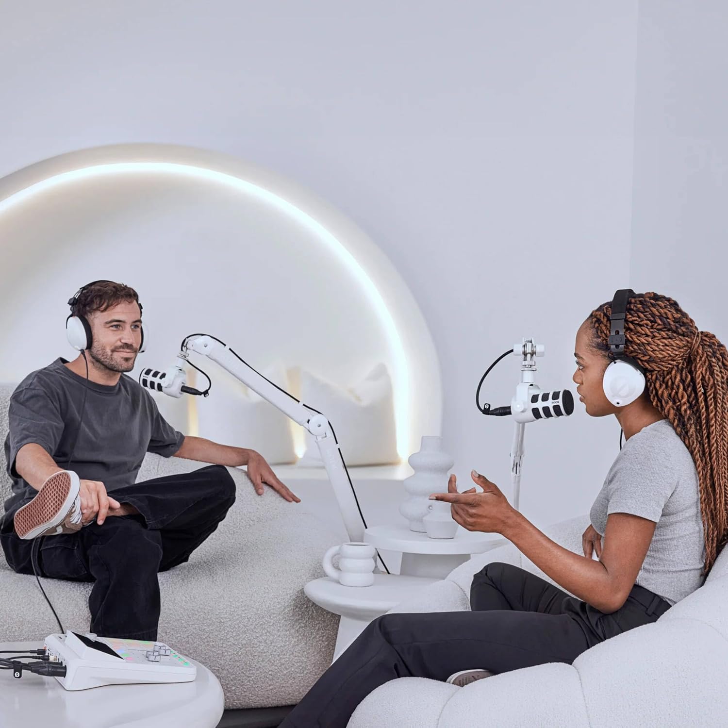 Rode RODECaster Duo Streaming Mixer (White) with White Rode Podmic Dynamic Podcast Microphone (Pair), White NTH-100 Headphones, RODECaster Duo Cover, Desk Stands, XLR Cable and 32GB microSD Card