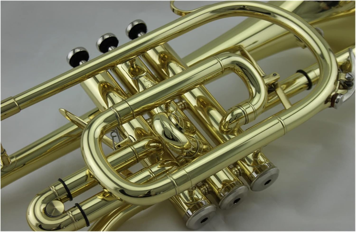 Trumpets Beginner Brass Body Gold Lacquer Tone Bb Cornet with Box Standard Student Cornet Trumpet Set