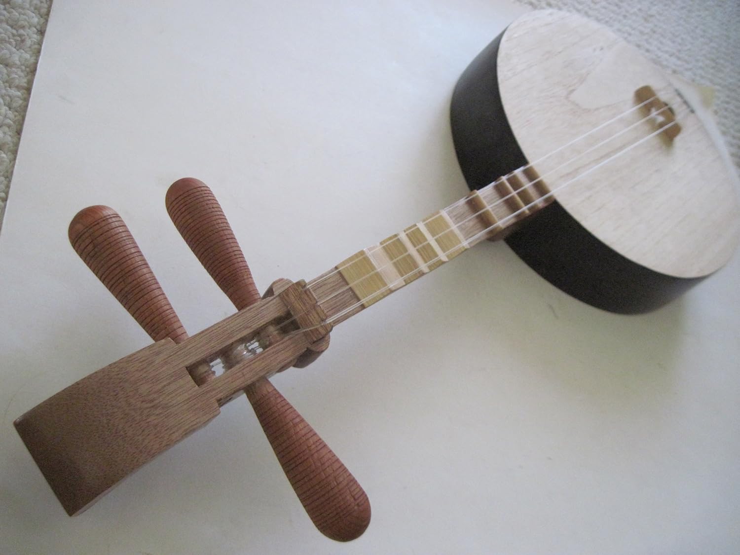 Chinese Moon Guitar (Yueqin or Yueiqin) 100% Hand-Crafted w. 3 Strings Folklore Guitar instrument Southern Regions China/Taiwan