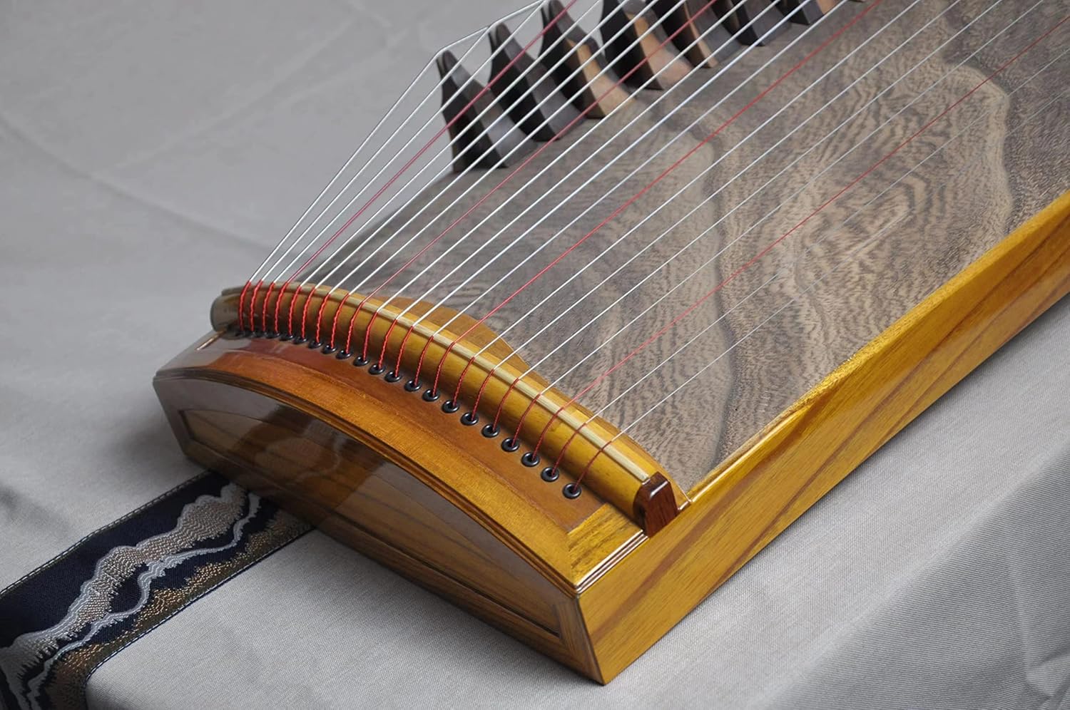 LANDTOM High Level/Concert Level 100cm lacquer craft digging(整挖筝) Guzheng