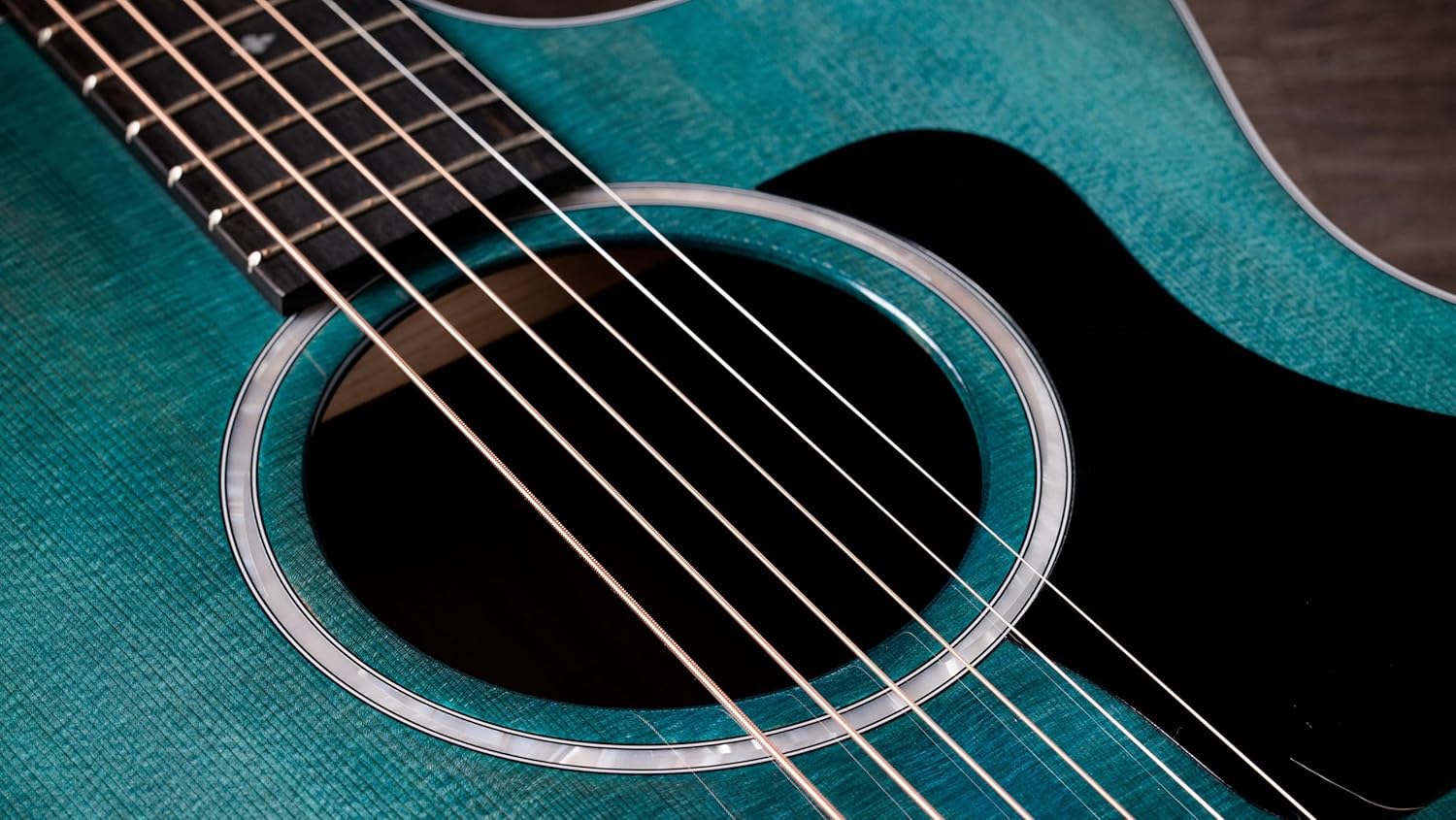 Taylor 214ce Special Edition Acoustic-electric Guitar - Transparent Blue