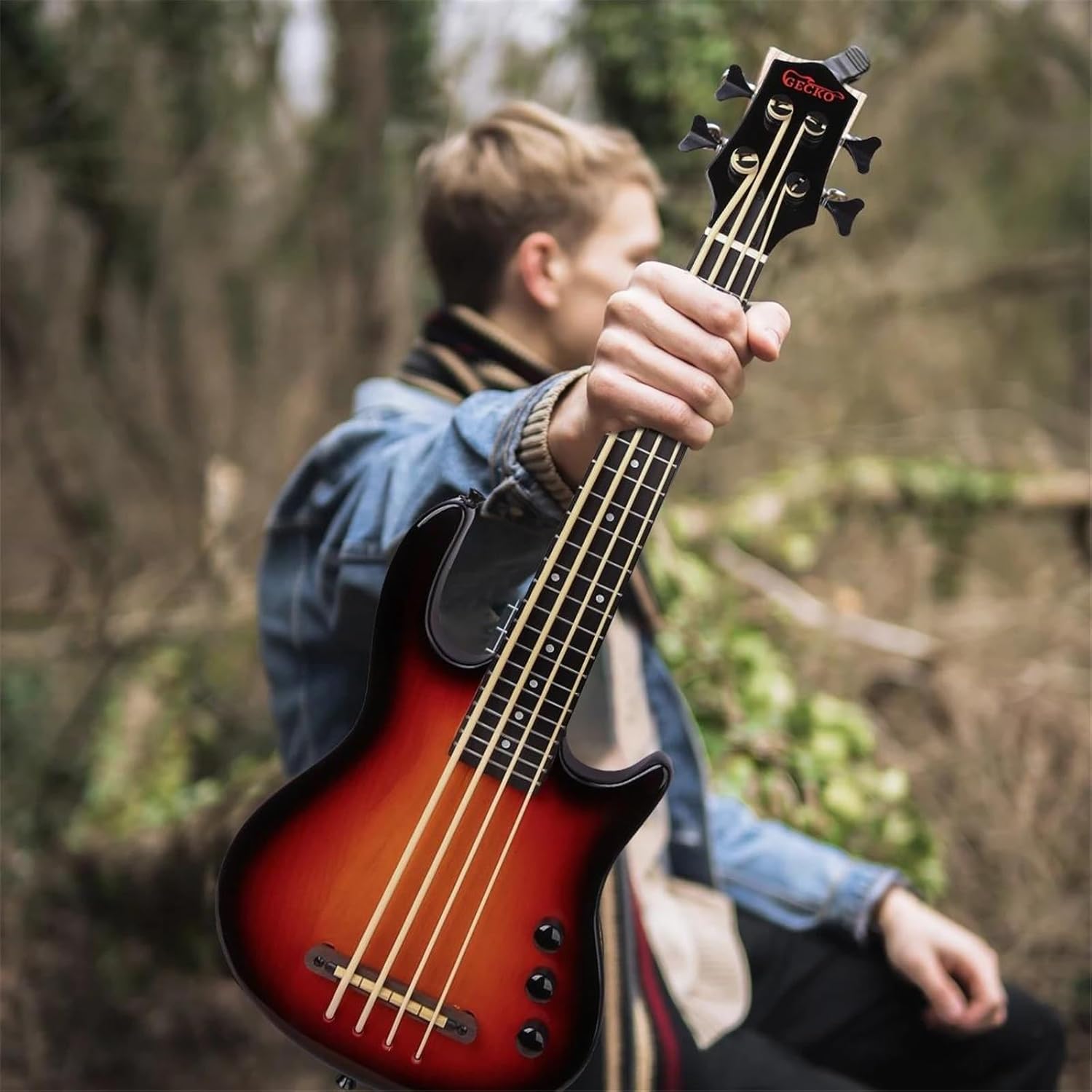 4-String Bolt-On Electric Ukulele Bass Guitar Sunburst Finish Ash Body Maple Back/Side Beginners Ukulele