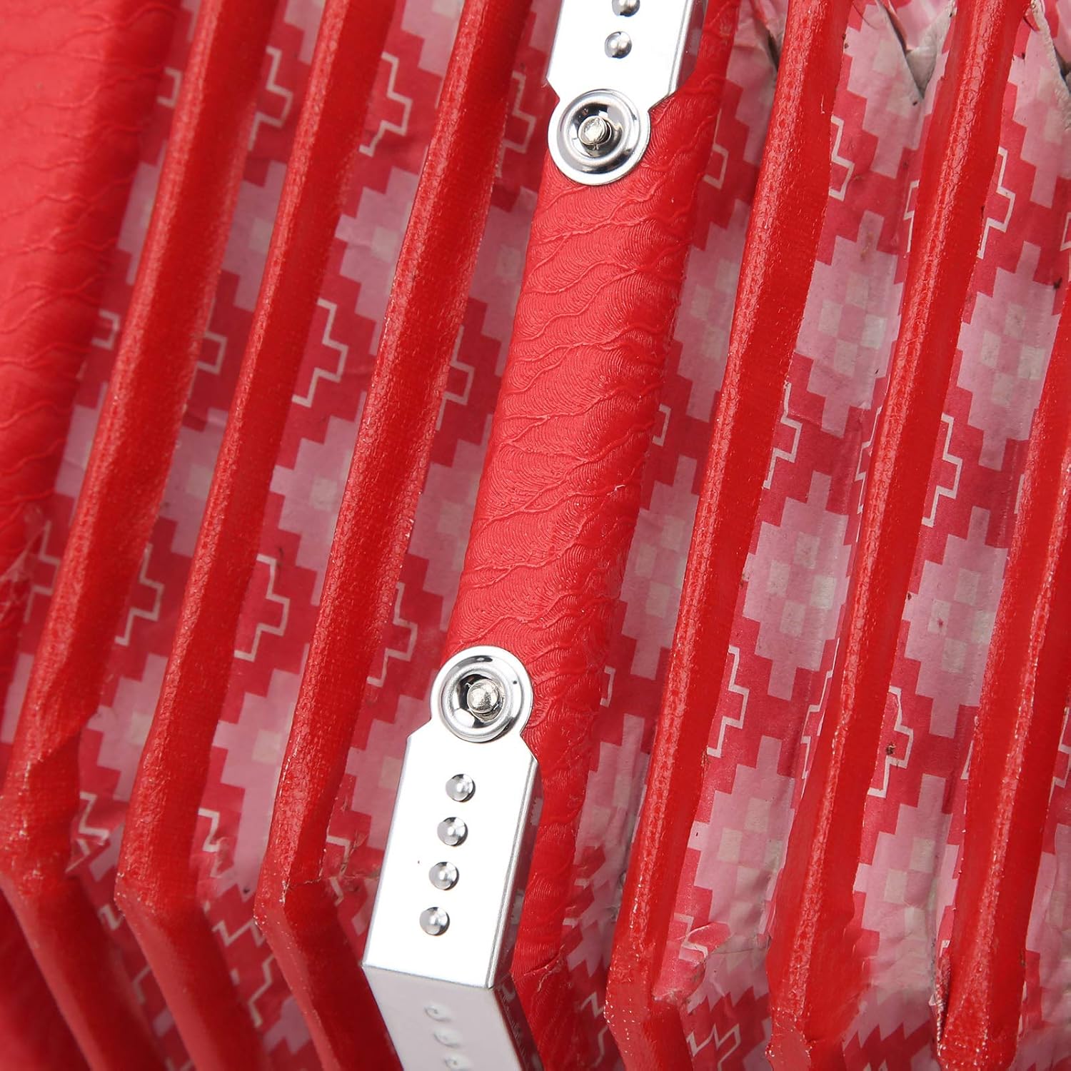 Eujgoov Concertina Instrument, Portable Professional in 3 Colors for Adults and Children, Convenient To Carry, Develop Musical (Red)