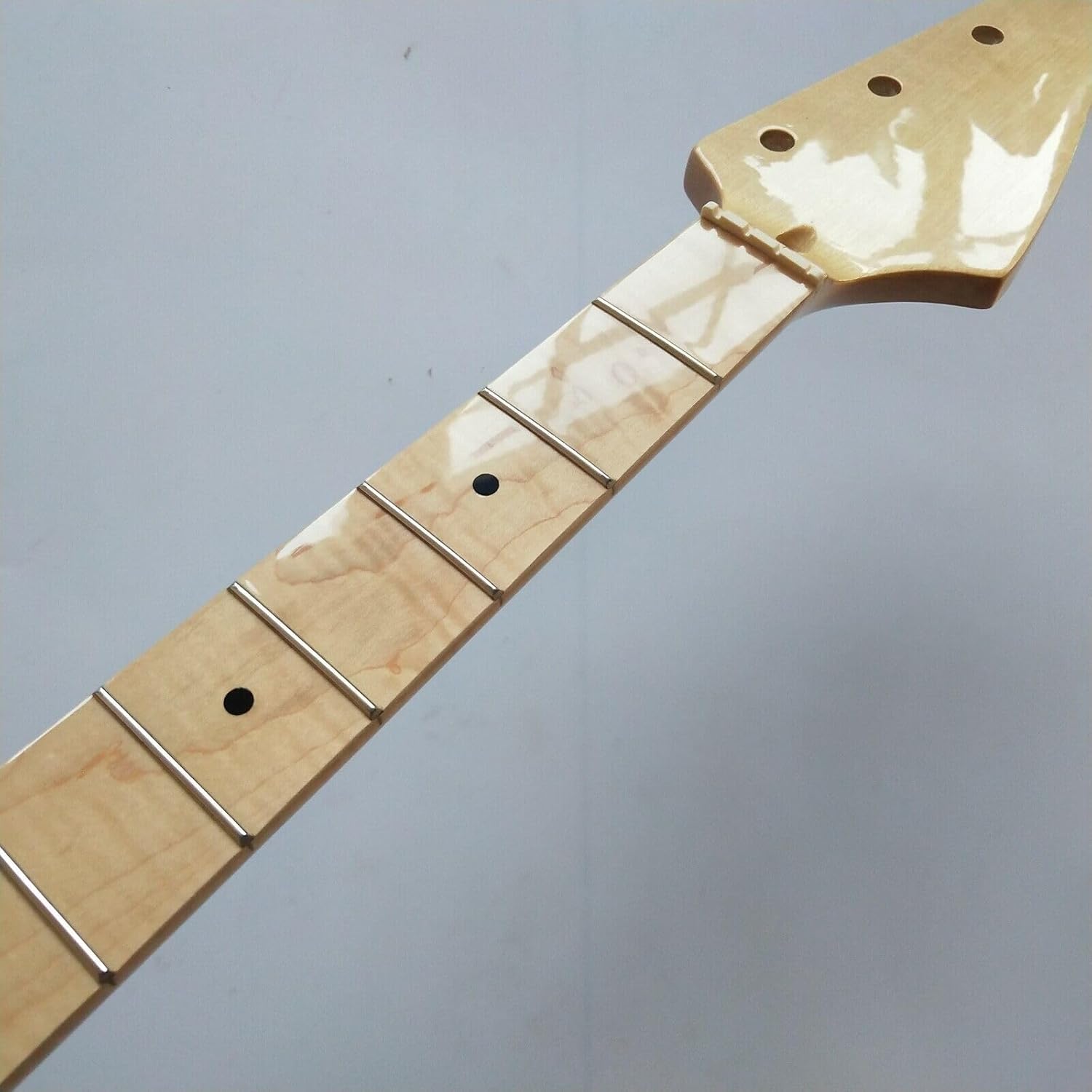 Guitar Part for 19 Fret Fretboard 30inch Short Scale 4 String Maple BASS Guitar Neck Parts Gloss