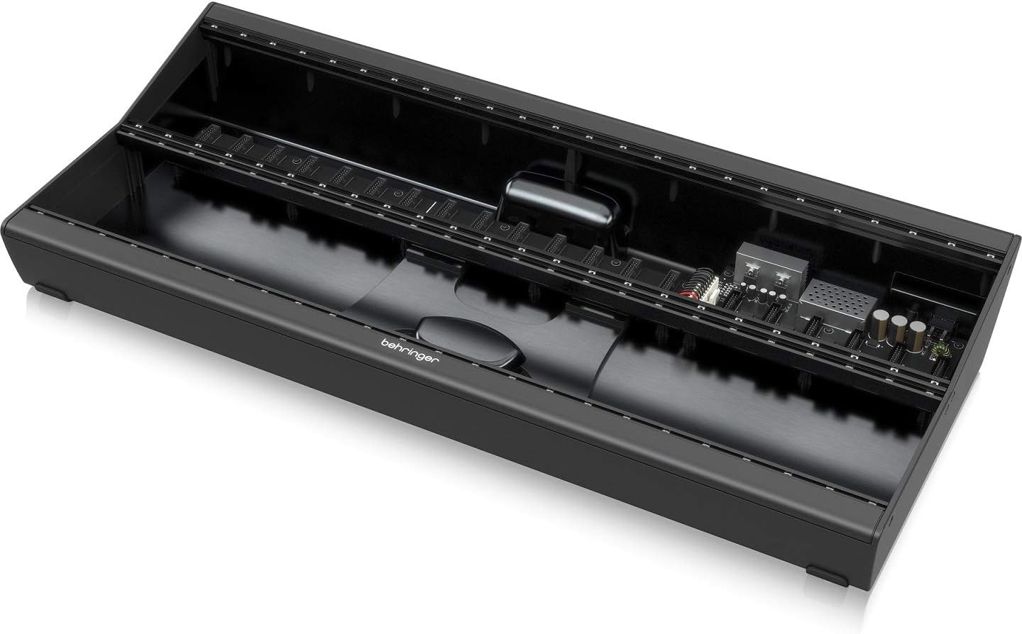 Behringer EURORACK GO Mobile 2 x 140 HP Eurorack Case with Massive Power Supply, 32 Keyed Power Connectors