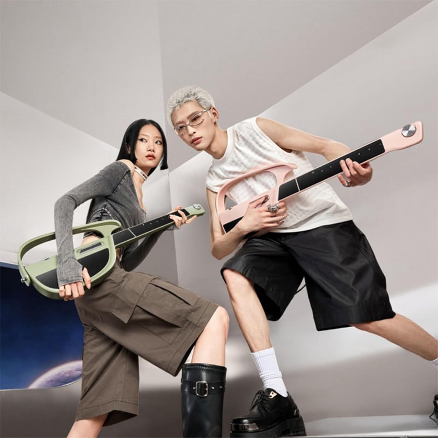 Bewinner Smart Stringless Electric Guitar, Fusion Accompaniment Guitar with Earphone Jack, Automatic Playing Chord Accompaniment, Playing and Singing One Person Band (Pinkish)