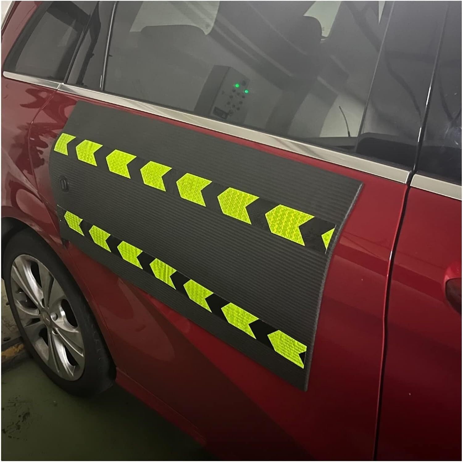 LNNW Garage Wall Protector Magnetic Car Door Protector, Door Edge Guards, Removable Soft Cushion Protecting Your Car Doors Wall Corner Edge and Bumpers Corner Guards(Black-2pcs,180x40cm)