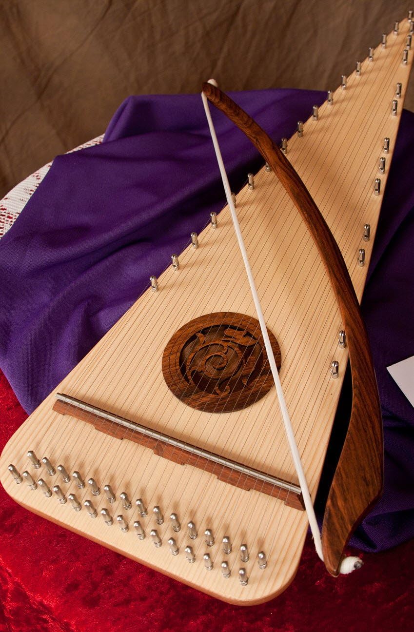 Roosebeck Alto Rounded Psaltery - Left Hand