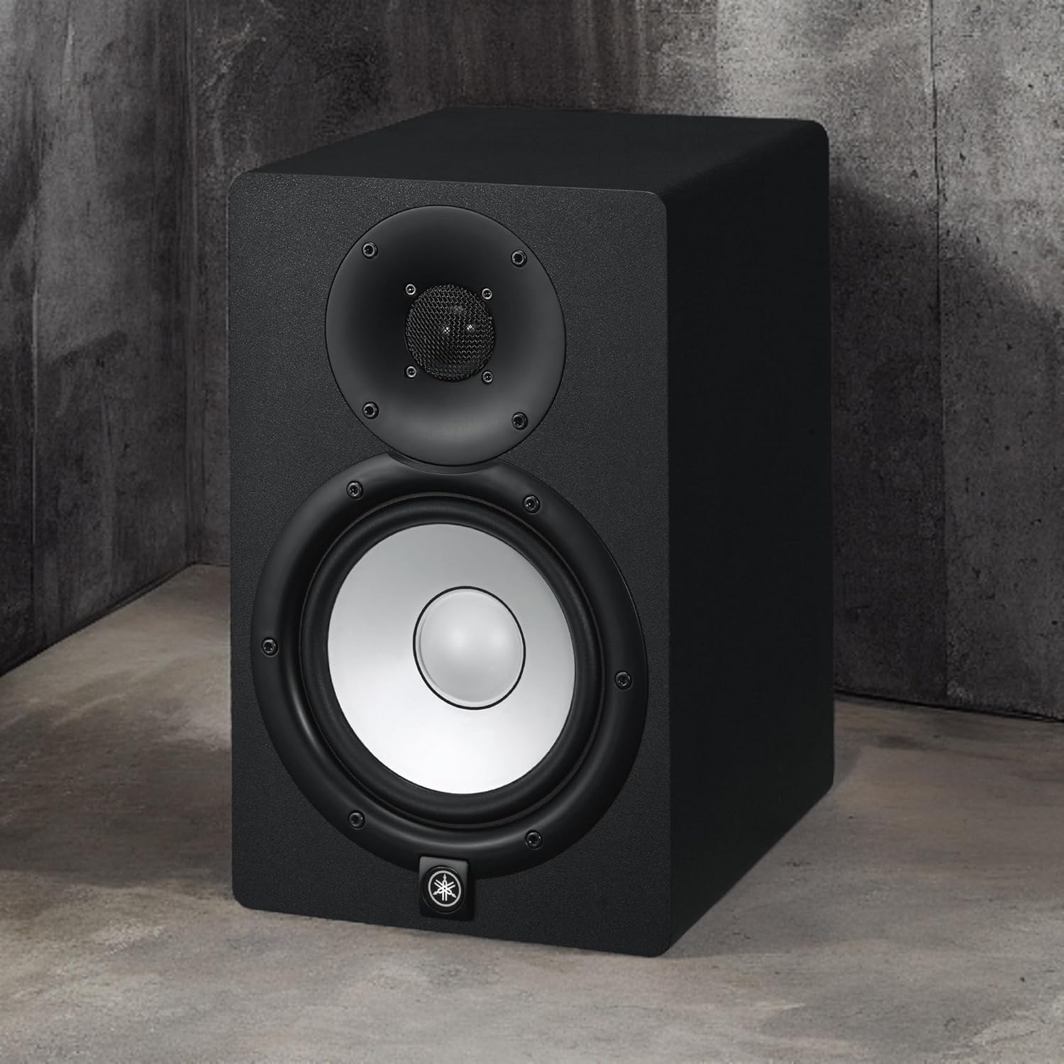 Yamaha HS7 7-Inch Powered Studio Monitor Pair