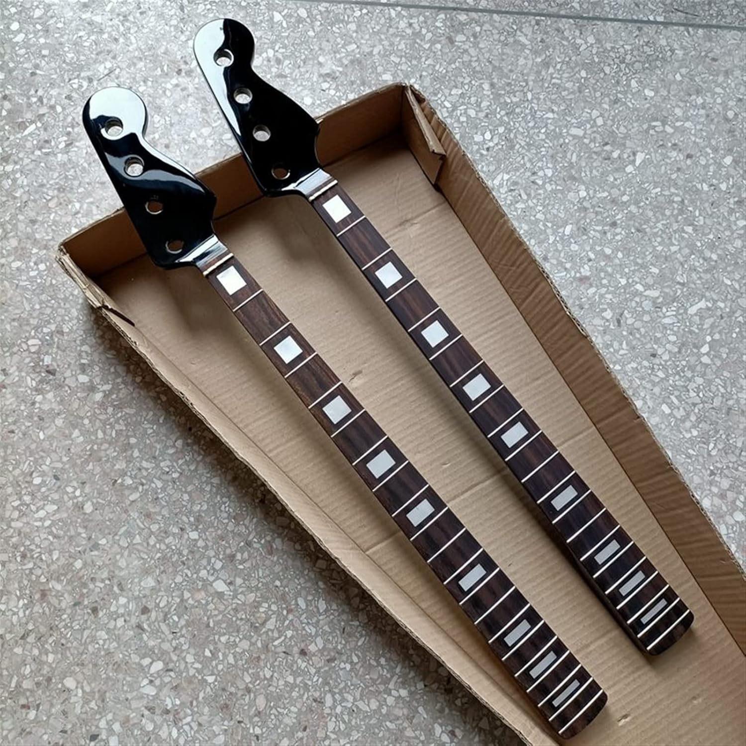 Electic Bass Guitar Neck 4 String Black Neck Maple Wood 20F Guitar Neck Electric Guitar Neck