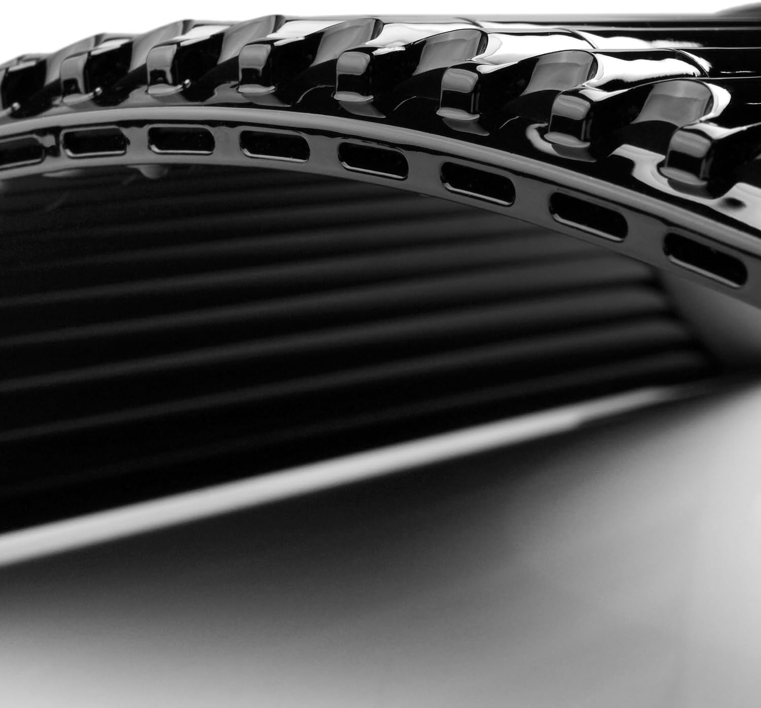 Pan Flute Comes with Mouthpiece and Carrying Bag, 26 Pipes Pan Pipe Instrument Key of C for New Beginners Learning Teaching