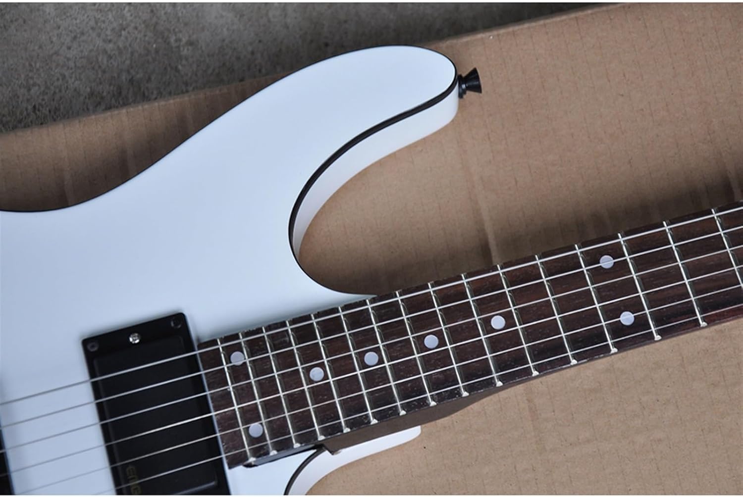 VENEKA Headless Electric Guitar 39 Inches White Headless Electric Guitar with Black Binding Rosewood Fretboard 24 Frets