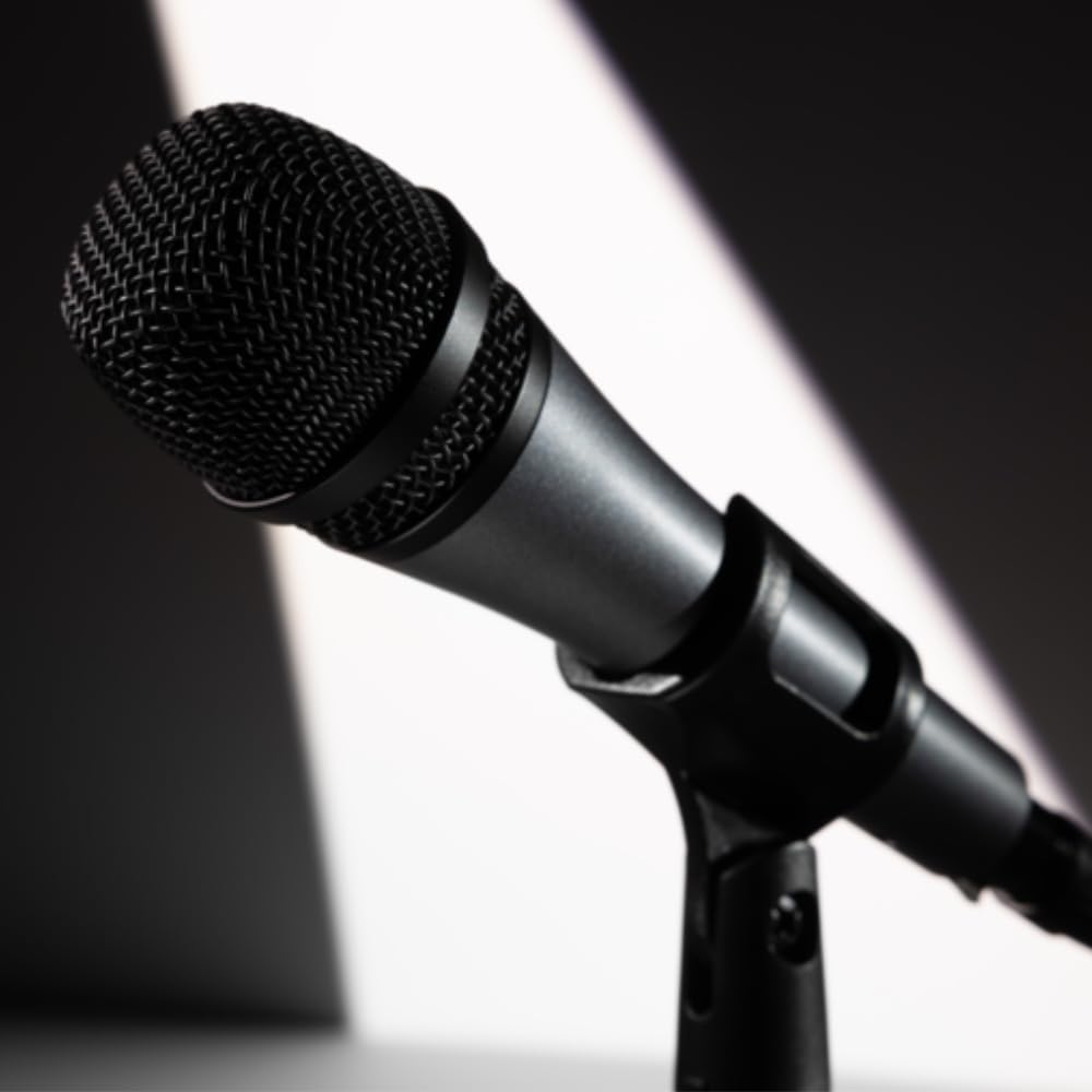 Liquid Audio Sennheiser E 835 Cardioid Dynamic Vocal Microphone Bundle w/Pig Hog PHM10 8mm Mic Cable Polishing Cloth