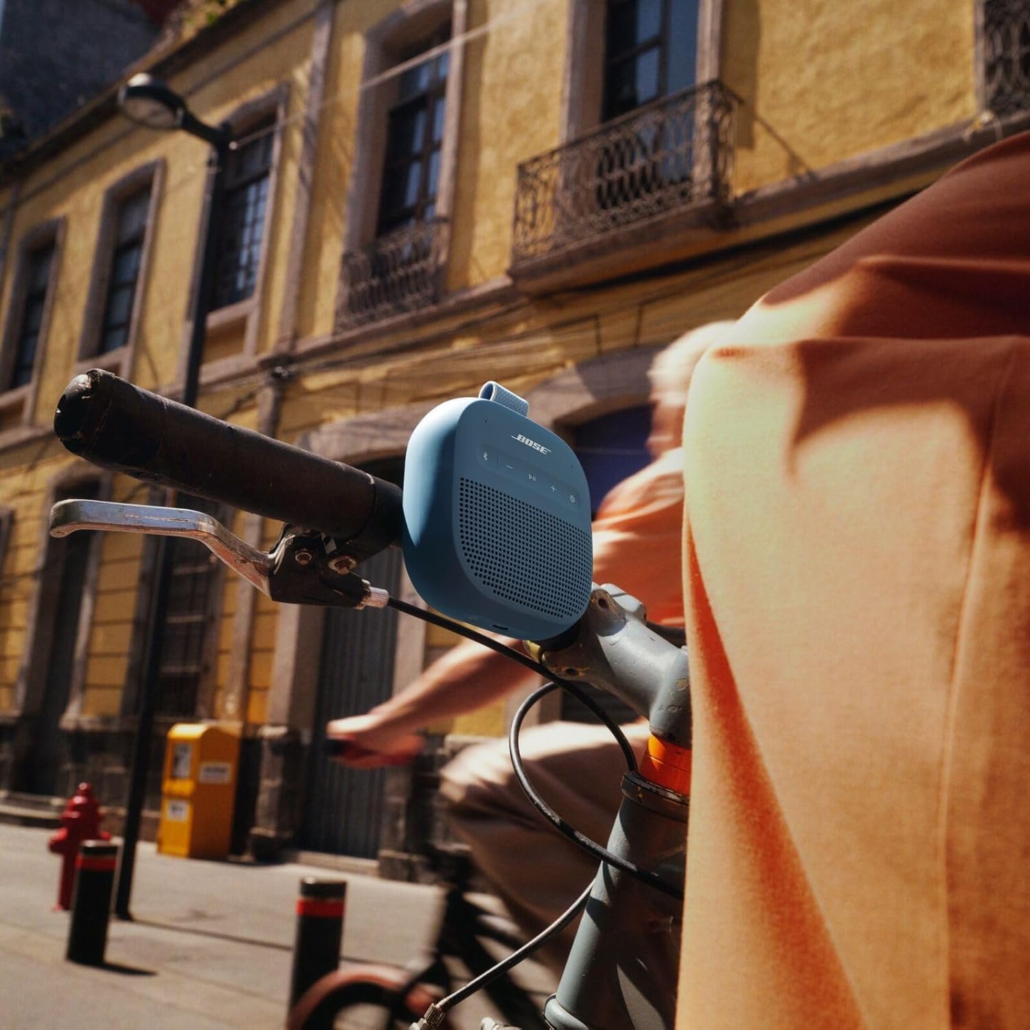 Bose New SoundLink Micro Portable Bluetooth Speaker (2nd Gen), Wireless Outdoor Speaker, Up to 12 Hours Battery Life, Waterproof and Dustproof with Travel Bag and 20W 2-Port Wall Charger (Blue Dusk)