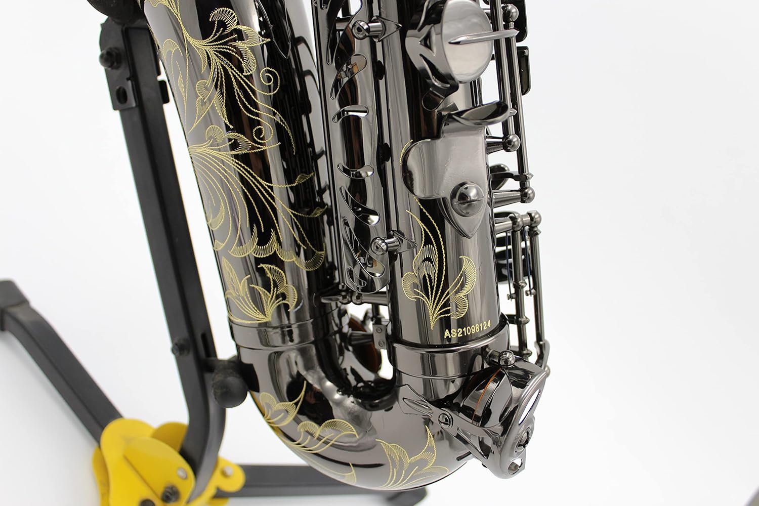 Pro use shiny black nickel plated alto saxophone with rich flower engravings