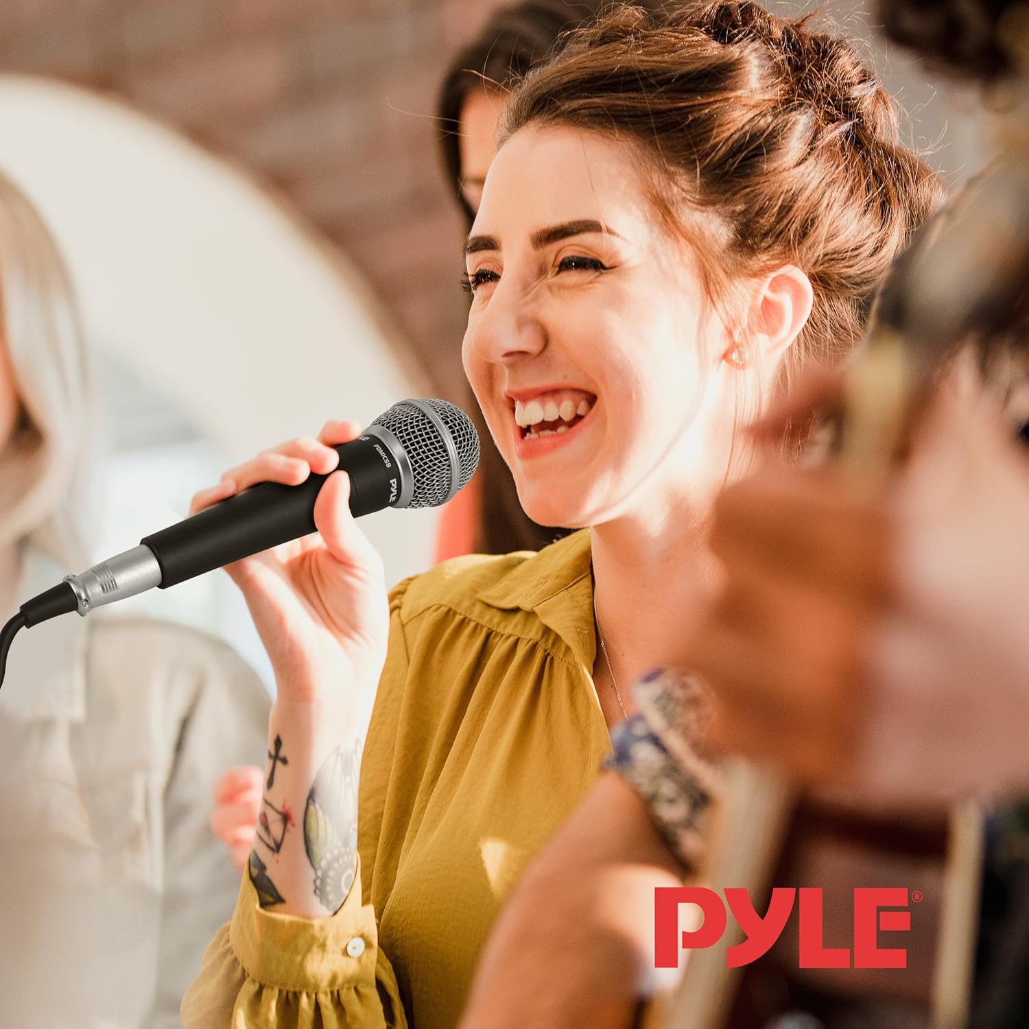Pyle Professional Dynamic Microphone - 8-Pack Unidirectional Handheld Mic with Built-in Pop Filter, High Signal Output, 15 ft. XLR Audio Cable, Ideal for Stage, Karaoke & Studio Performances