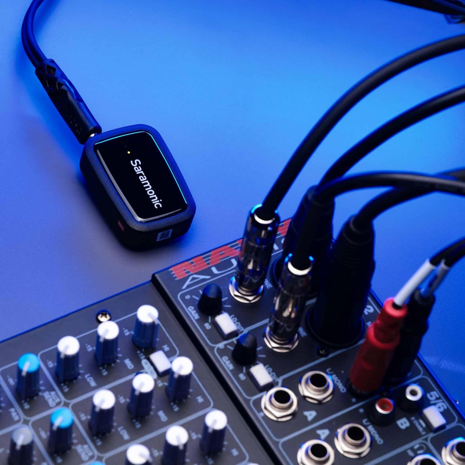 Saramonic Blink 500 Prox B8 4-Person Wireless Lavalier Microphone, 2.4GHz, 328ft Range, 4 Transmitters & 1 Receiver, 24-Bit Sound, for DSLR, Camcorder, Smartphone, YouTube, Interview, Podcast