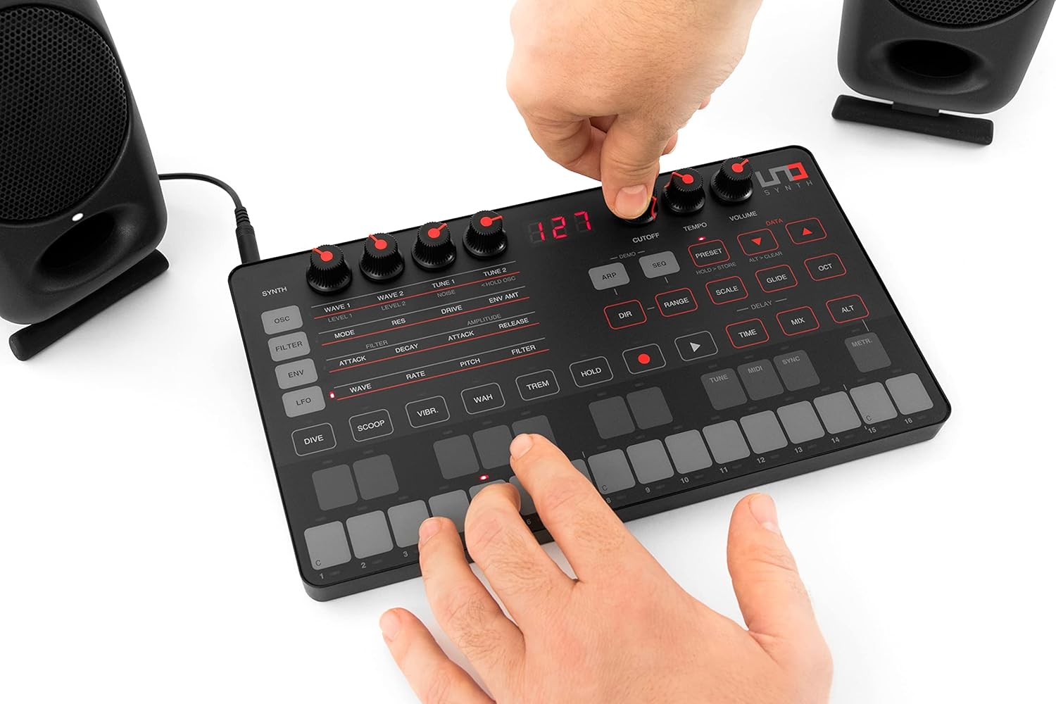 IK Multimedia UNO Synth portable monophonic real analog synthesizer with sequencer, arpeggiator, battery operation, full MIDI/USB control and Mac/PC/iPad editor software