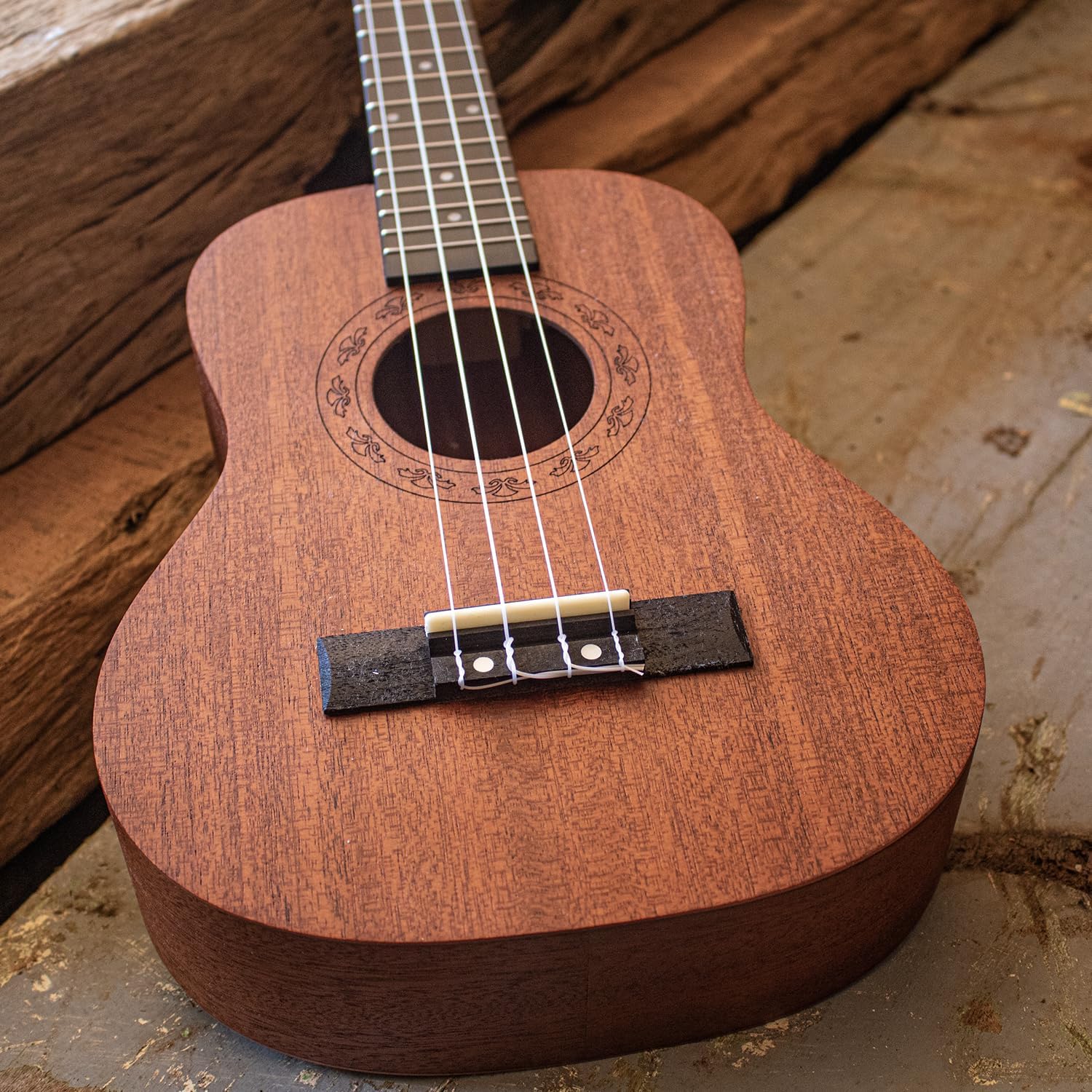 Sawtooth ST-UKE-MT-KIT-1 Mahogany Tenor Ukulele with Quick Start Guide, Natural Satin